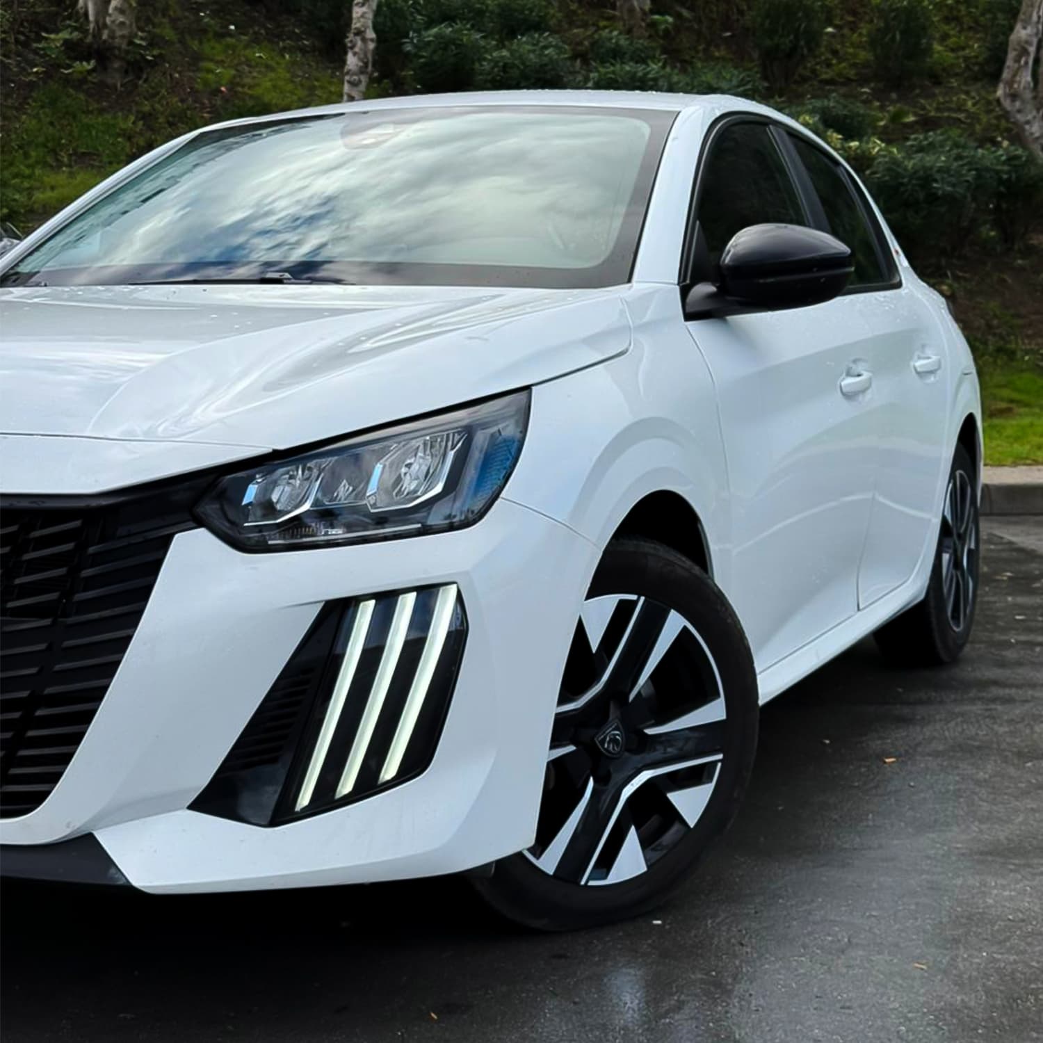 Peugeot 208 - Image 7