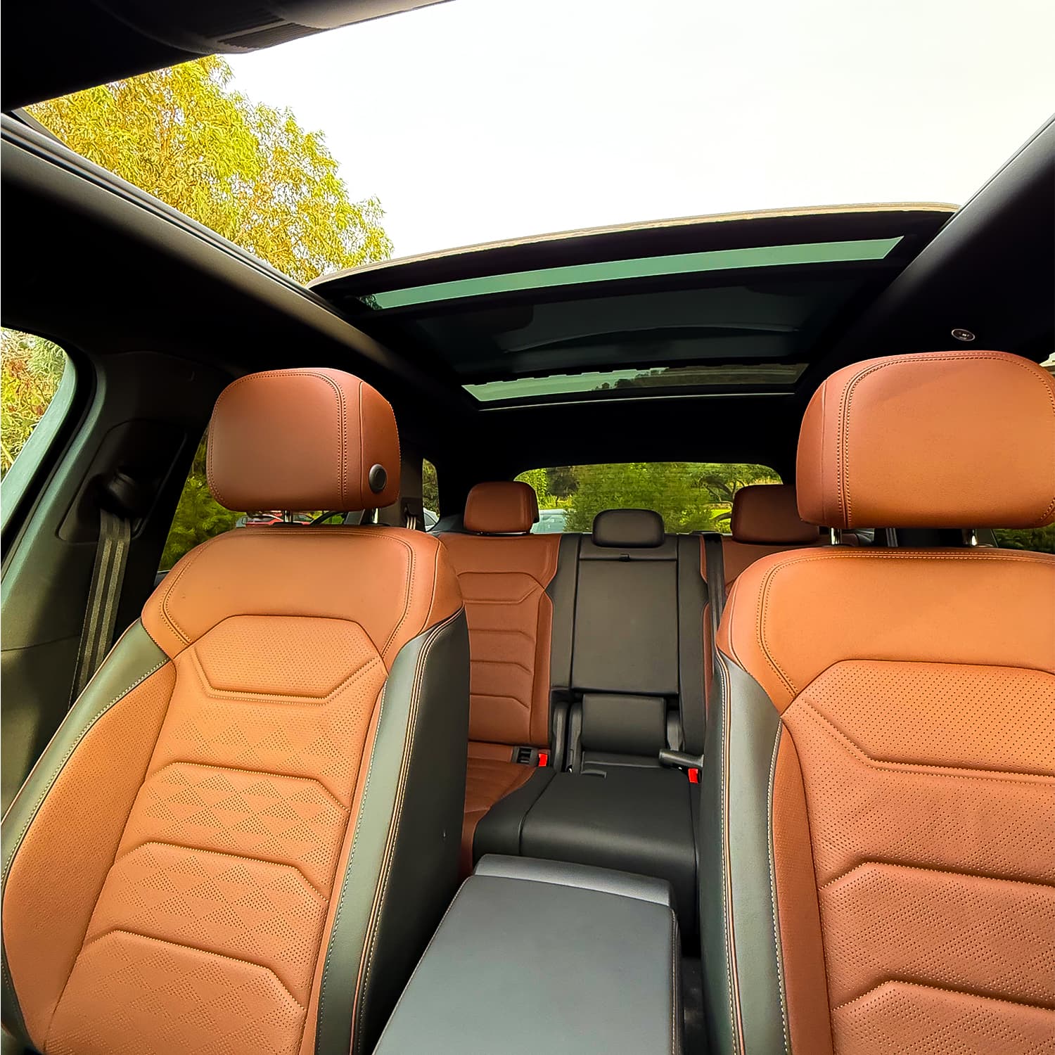 VW Touareg Elegance - Image 2