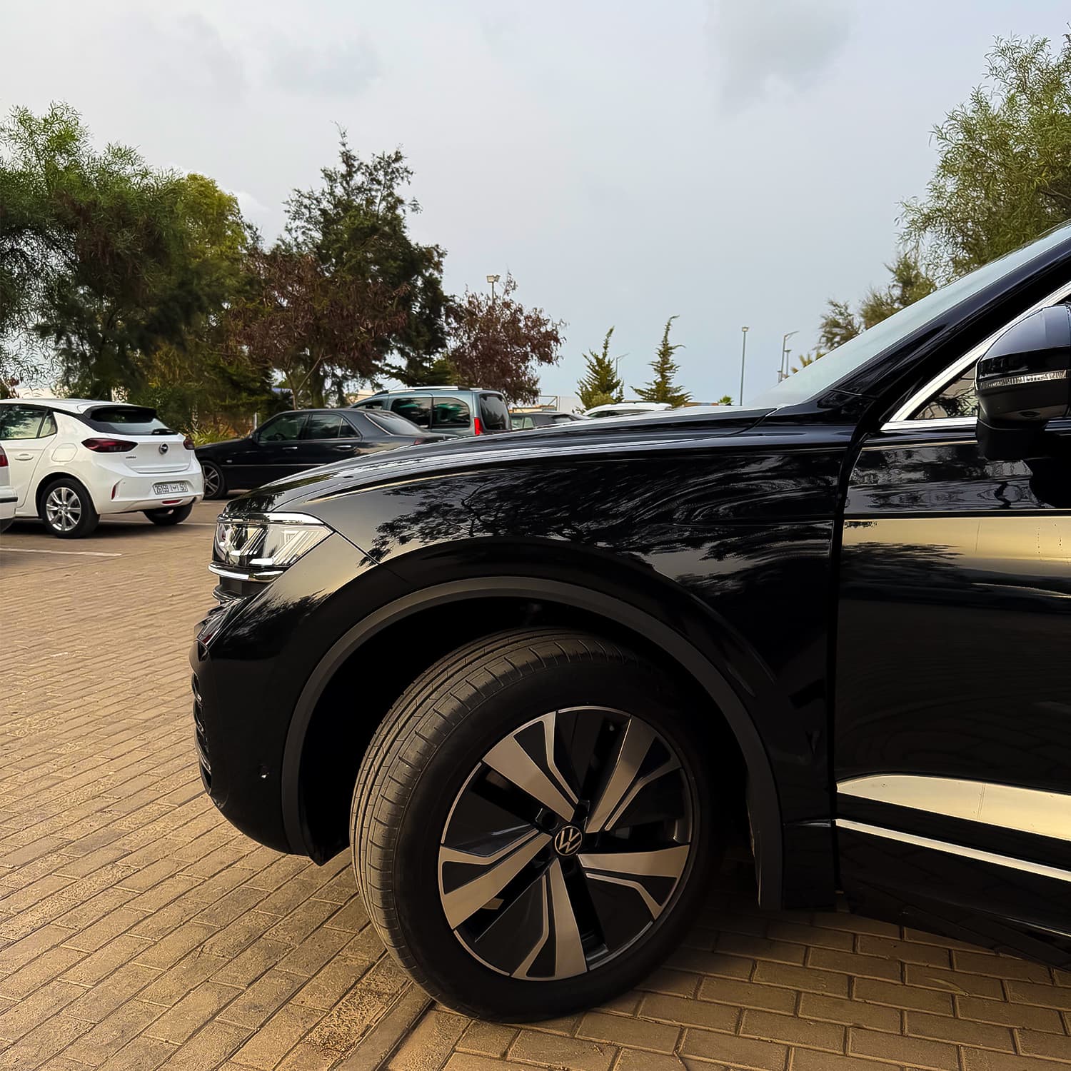 VW Touareg Elegance - Image 6